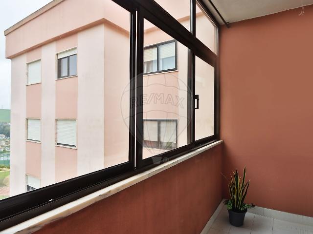 Apartamento alugar em Casal do Cotão, Sintra