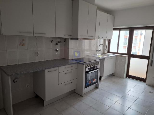 Apartamento alugar em Caldas Da Rainha, Leiria