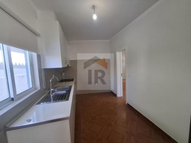 Apartamento alugar em Quinta dos Pinheiros, Caldas Da Rainha