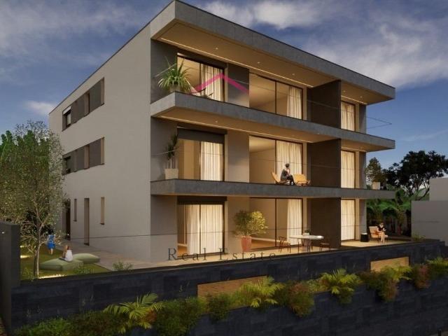 Apartamento venda em Pedregal, Câmara de Lobos