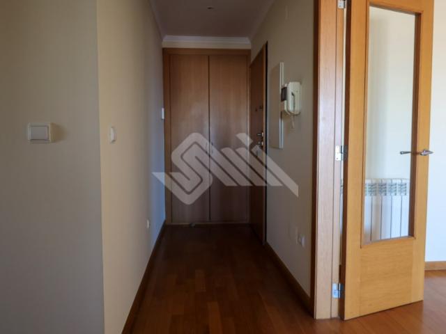 Apartamento alugar em Porto, Lordelo Do Ouro