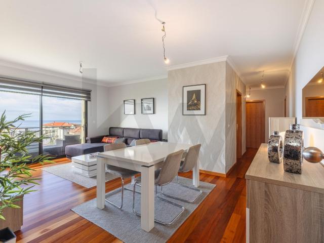 Apartamento venda em Azenha, Santa Cruz