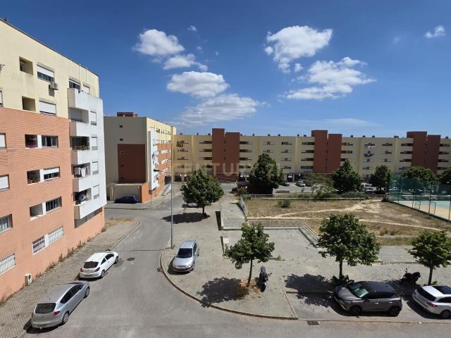 Apartamento venda em Alcaniça, Almada