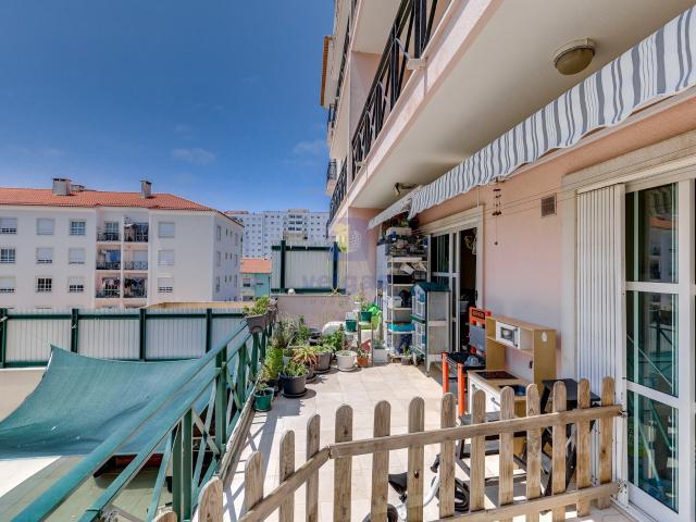 Apartamento venda em Portela de Cambra, Sintra