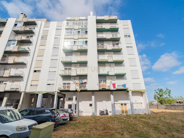 Apartamento venda em Marinha Grande, Leiria
