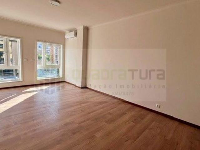 Apartamento venda em Maia, Gueifães