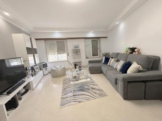 Apartamento venda em Vale de Milhaços, Seixal