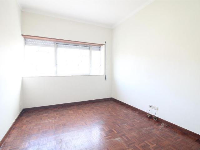 Apartamento alugar em Coimbra (Sé Nova, Santa Cruz, Almedina e São Bartolomeu), Coimbra