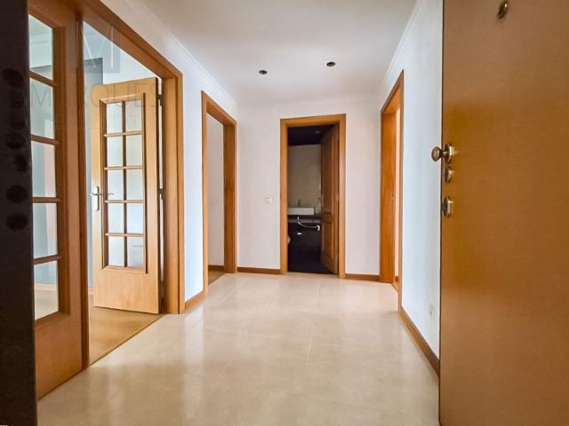 Apartamento venda em Almada, Setúbal