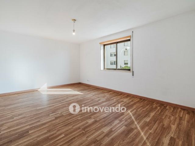 Apartamento venda em Santa Clara, Lisboa