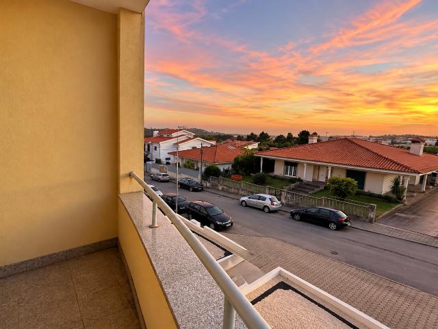 Apartamento alugar em Santa Maria da Feira, Travanca, Sanfins e Espargo, Santa Maria da Feira