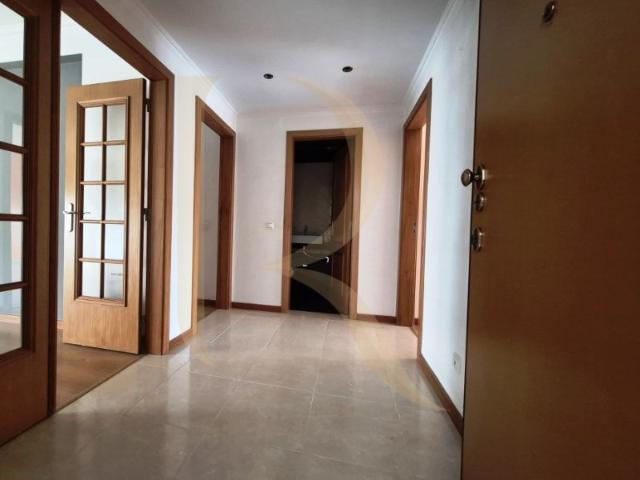 Apartamento venda em Almada, Setúbal