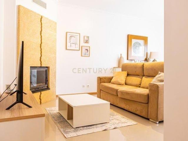 Apartamento venda em Vale Linhoso, Almada