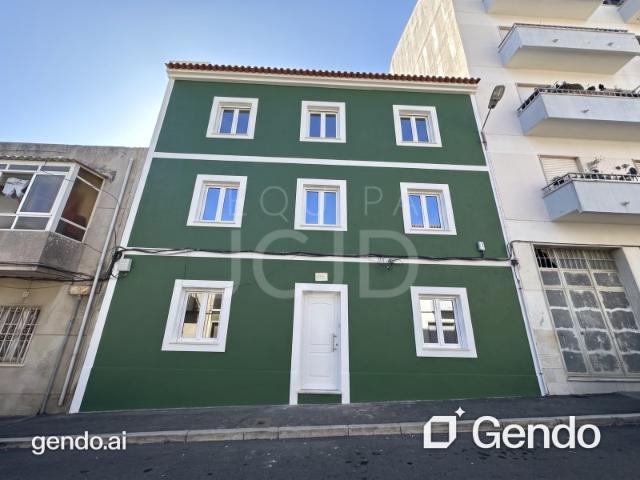 Apartamento venda em Santa Clara, Lisboa