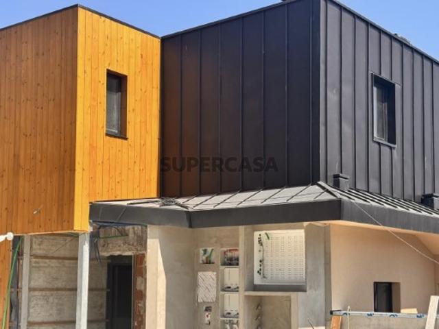 Casa venda em Porto, Lordelo Do Ouro