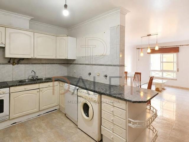 Apartamento venda em Mem Martins, Sintra