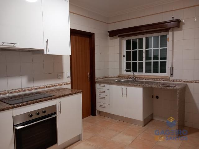 Apartamento alugar em Caldas Da Rainha, Leiria