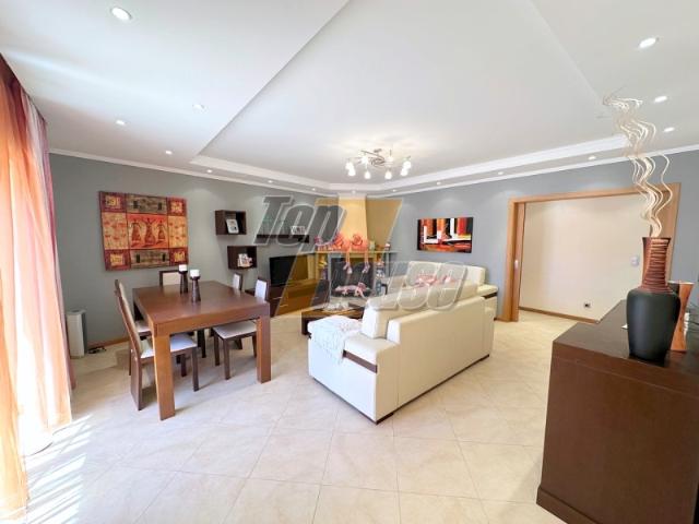 Apartamento venda em Almada, Setúbal