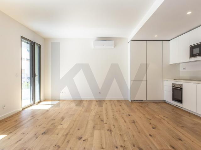 Apartamento alugar em Bairro Clemente Vicente, Oeiras