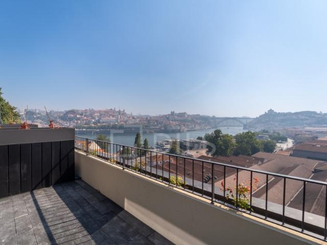 Apartamento venda em Lugar do Castelo, Vila Nova De Gaia