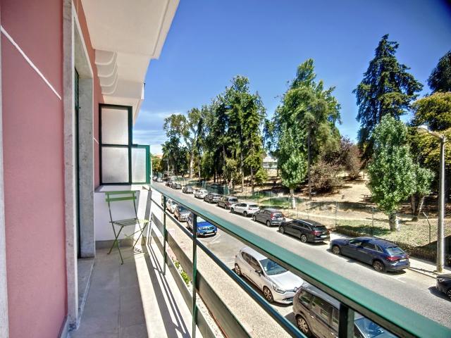 Apartamento alugar em Bairro de São Miguel, Lisboa