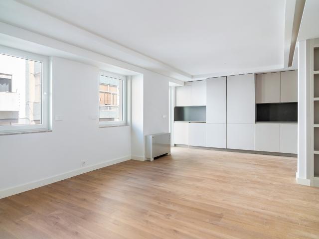 Apartamento alugar em Núcleo Urbano Histórico de Algés, Oeiras