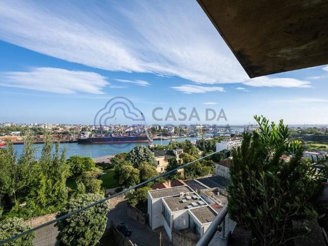Apartamento venda em Basílio Teles, Porto