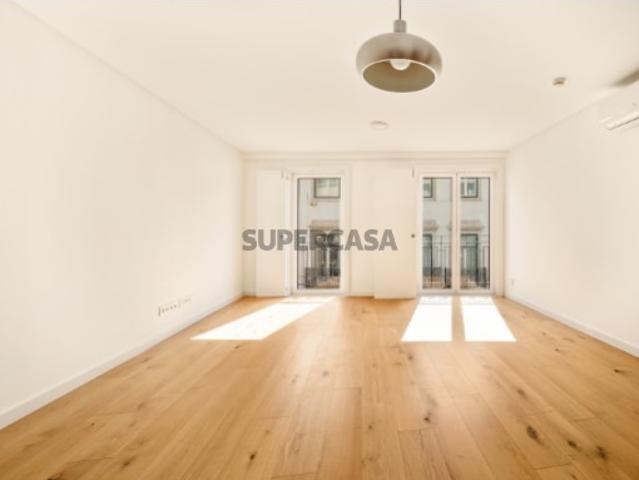 Casa venda em Santos-o-Velho, Lisboa