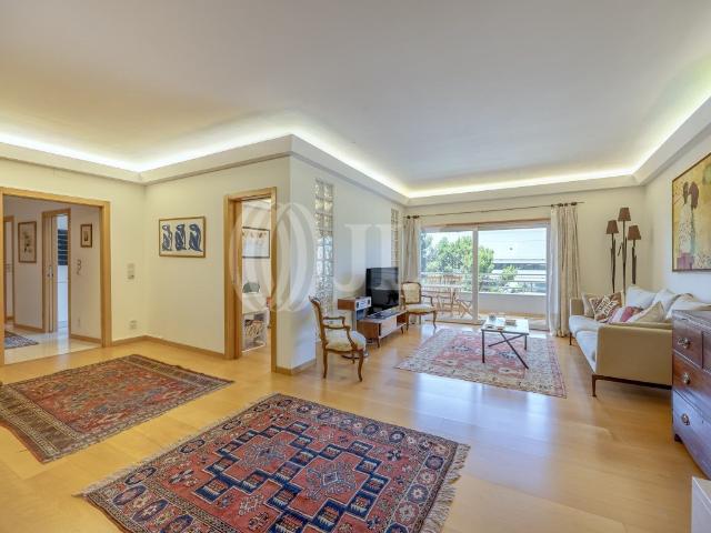 Apartamento venda em Baixa de Algés, Oeiras