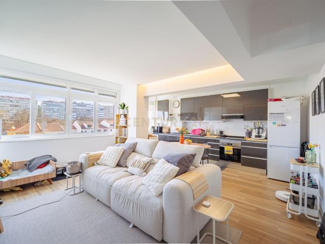 Apartamento venda em Buraca, Amadora