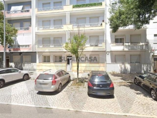 Casa venda em Damaia, Amadora