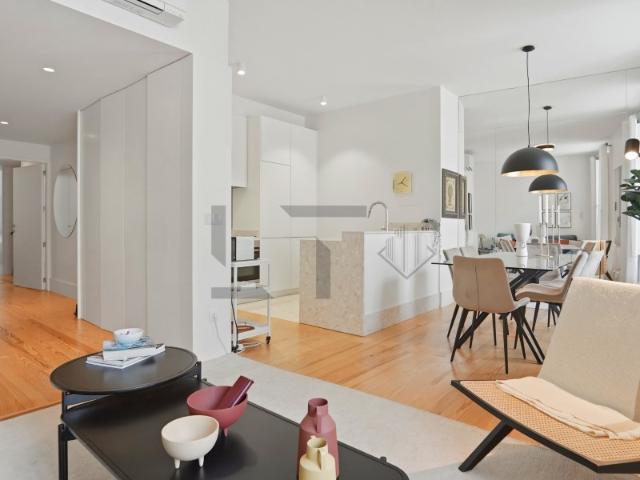 Apartamento venda em Santo António, Lisboa