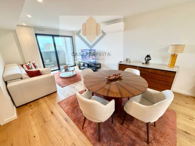 Apartamento venda em Devesas, Vila Nova De Gaia
