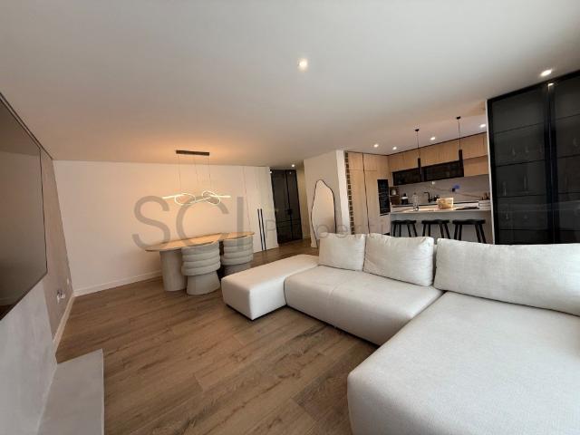 Apartamento venda em Vale Linhoso, Almada