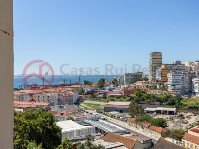 Apartamento venda em Bairro da Madre de Deus, Lisboa