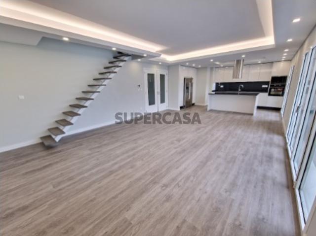 Casa venda em Pedernais, Odivelas