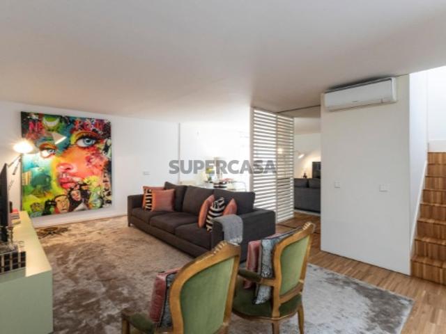 Casa venda em Porto, Lordelo Do Ouro