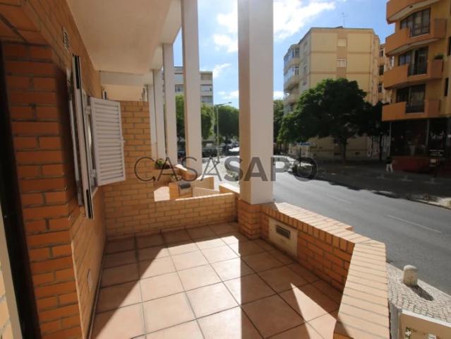 Apartamento alugar em Costa da Caparica, Almada