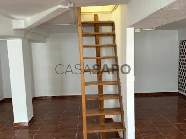 Apartamento alugar em São Francisco Xavier, Lisboa