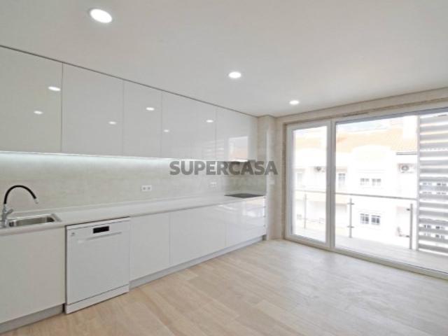Casa venda em Castelo Branco, Canhoso