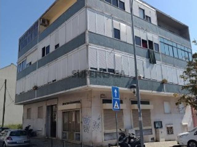 Casa venda em Damaia, Amadora