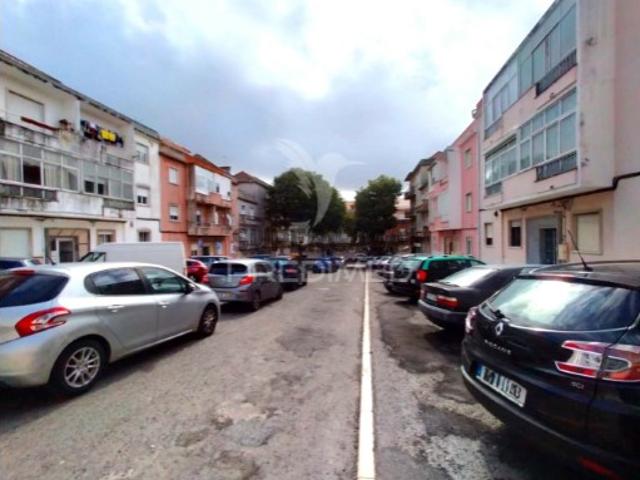 Casa venda em Amadora, Urbanização do Neudel