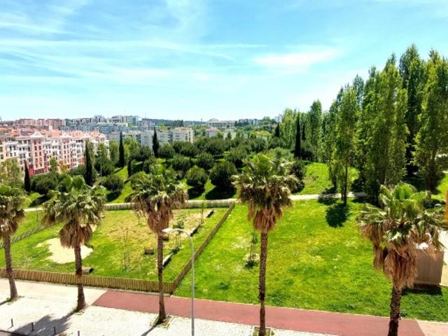 Casa venda em Damaia, Amadora