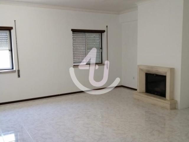 Apartamento venda em Alcobaça, Leiria