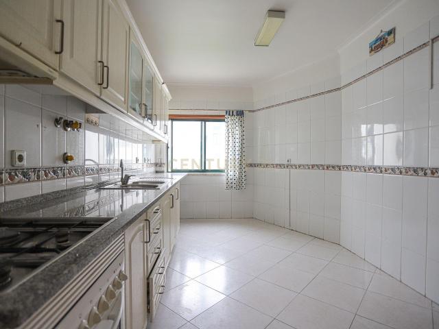 Apartamento venda em Alenquer (Santo Estêvão e Triana), Alenquer