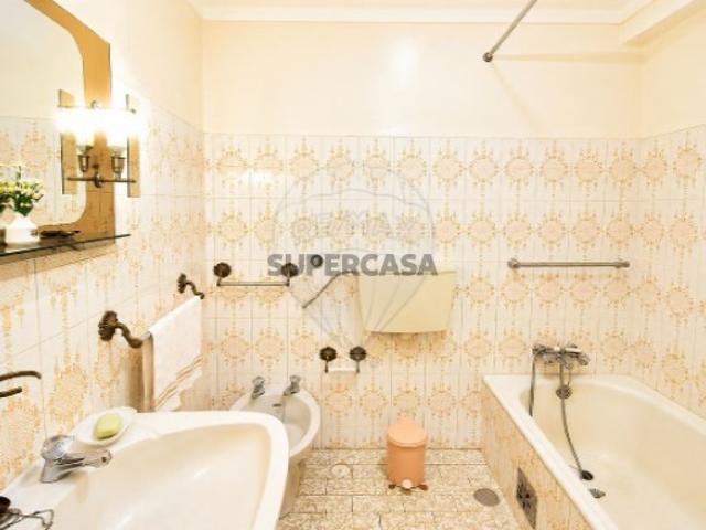 Casa venda em Alenquer (Santo Estêvão e Triana), Alenquer