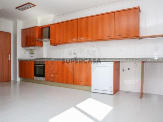 Casa venda em Alenquer, Paredes