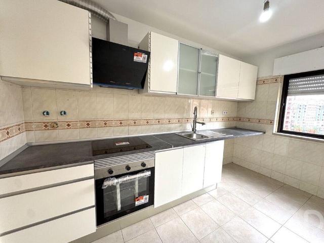 Apartamento venda em Tapada das Mercês, Sintra