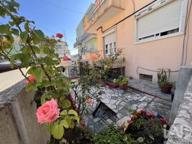Casa venda em Cova da Piedade, Almada