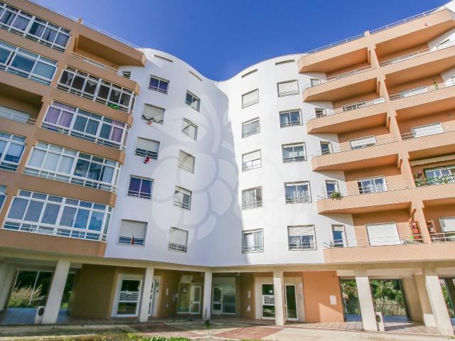 Apartamento alugar em Chegadinho, Almada